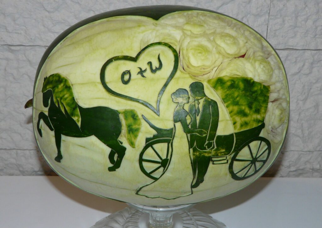 Melonen Carving - Brautpaar