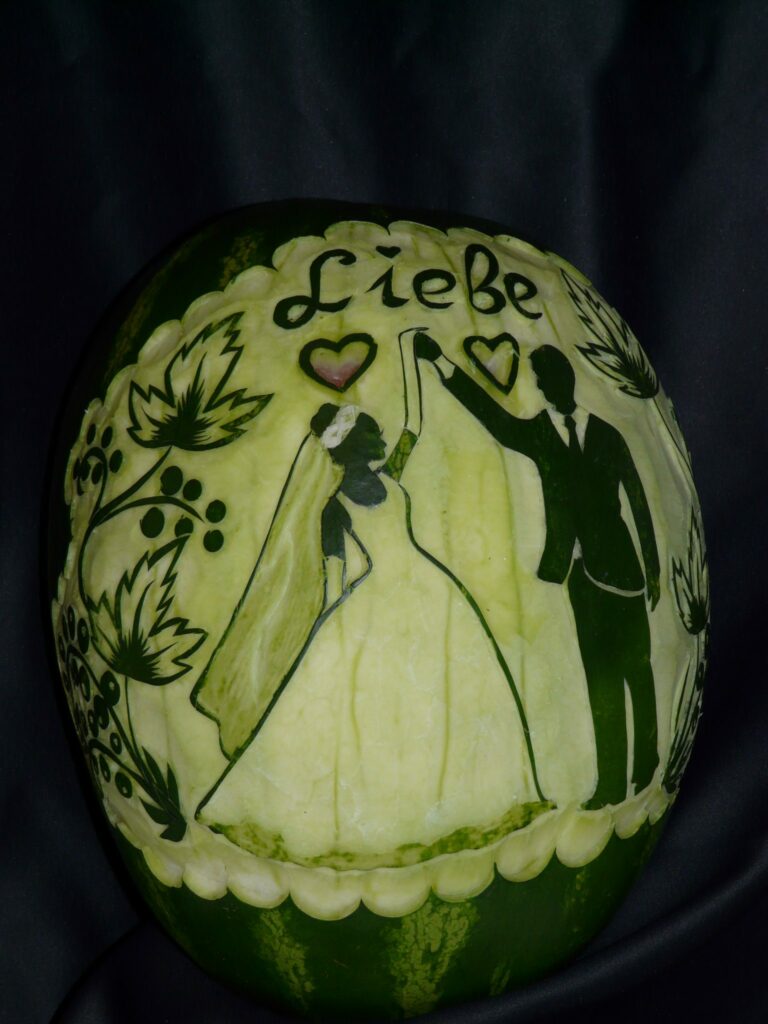 Melonen Carving Liebe
